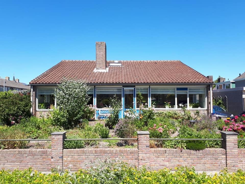 B&B De Blauwe Tulp Noord-Scharwoude Exteriér fotografie